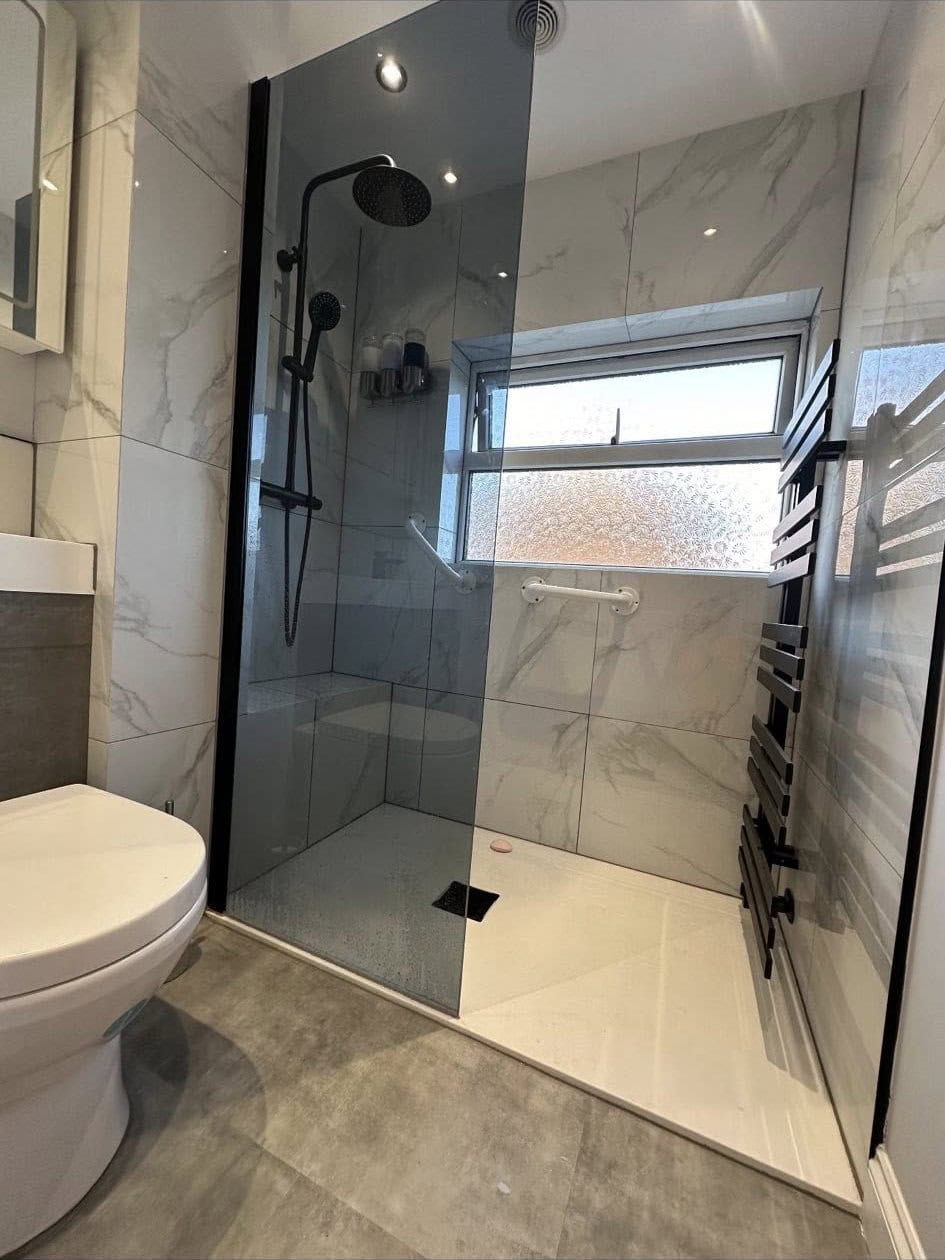 Light Filled Minimalism Bathroom Refurb 02