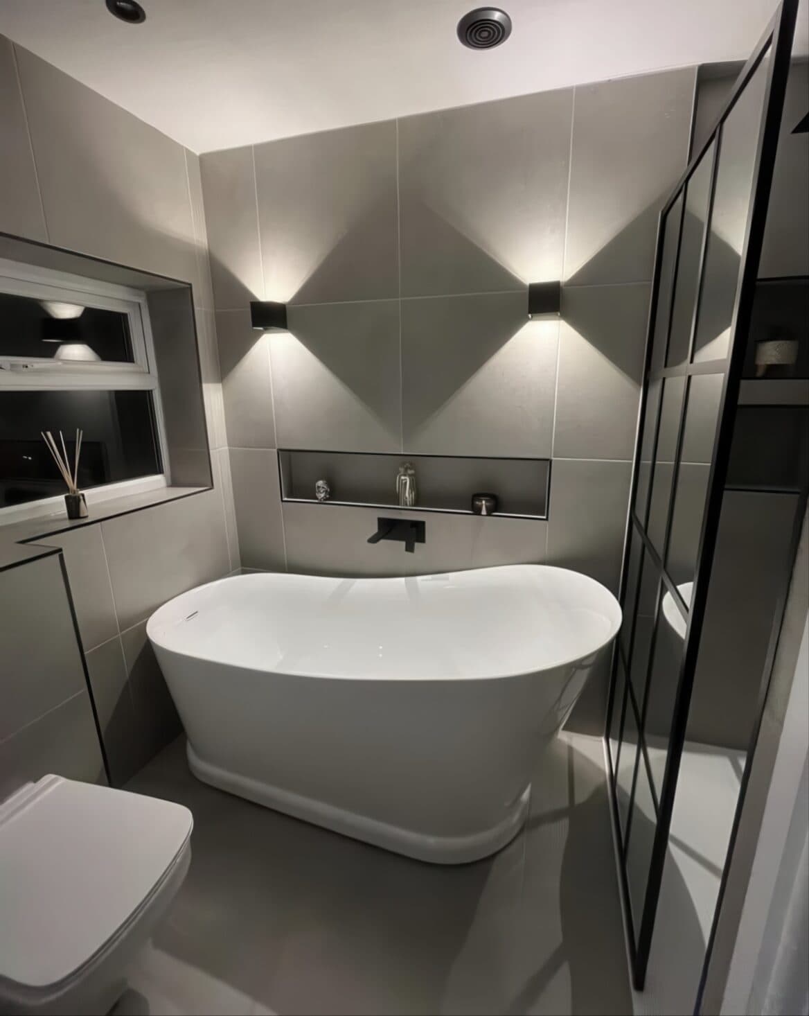 Luxury Hotel Chic Bathroom Refurb 02xl