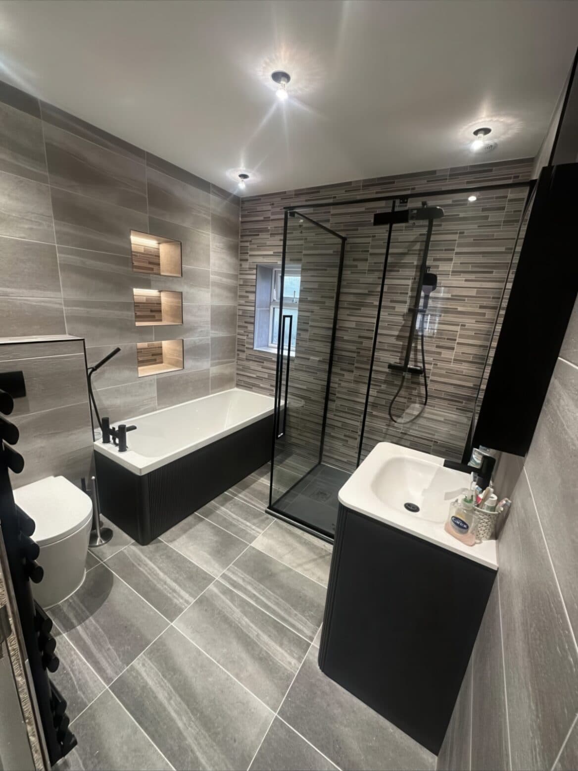 Textured Sophistication Bathroom Refurb 01xl