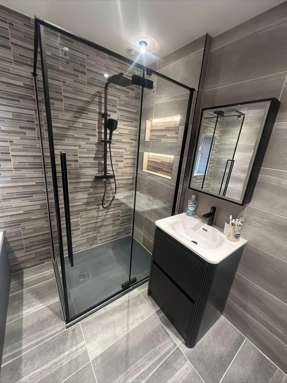 Textured Sophistication Bathroom Refurb 06xl